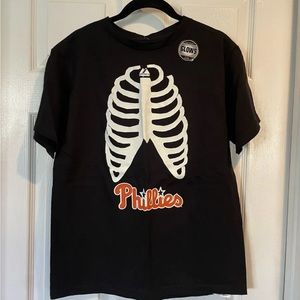 NEW Philadelphia Phillies Hallween Tshirt Halladay Boys Large